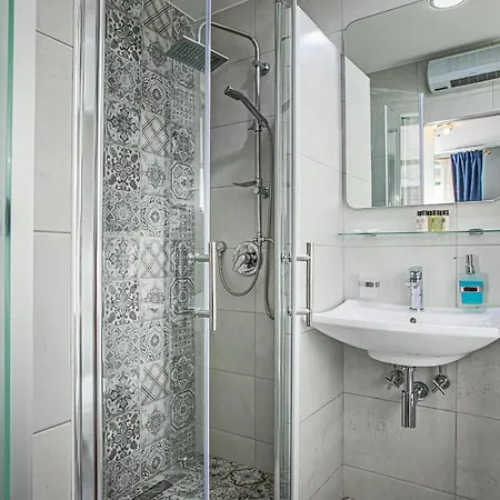 Theatre Luxury Спліт