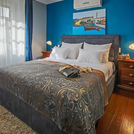 Panzió Theatre Luxury 4*