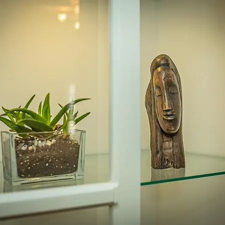 Theatre Luxury Couette-café 4*